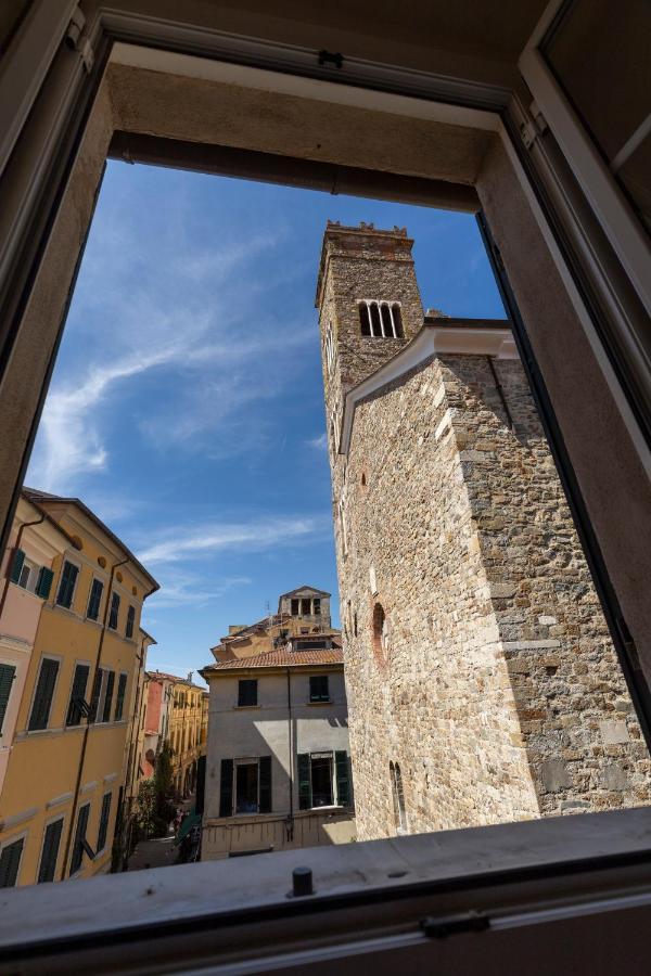 Palazzo Lari Sarzana Hotell Exteriör bild