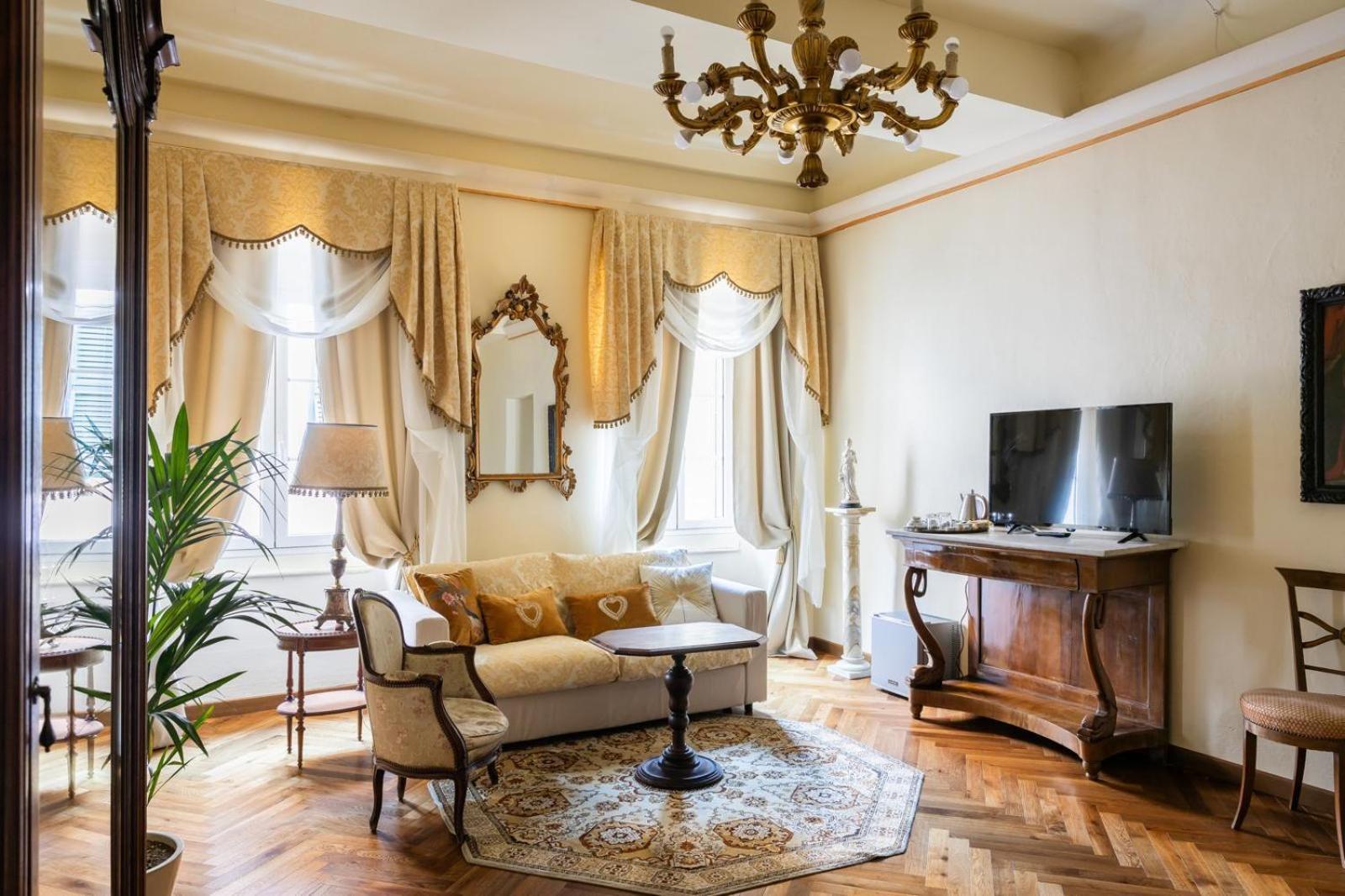 Palazzo Lari Sarzana Hotell Exteriör bild