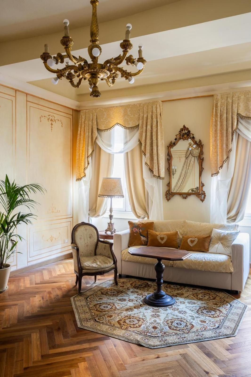Palazzo Lari Sarzana Hotell Exteriör bild