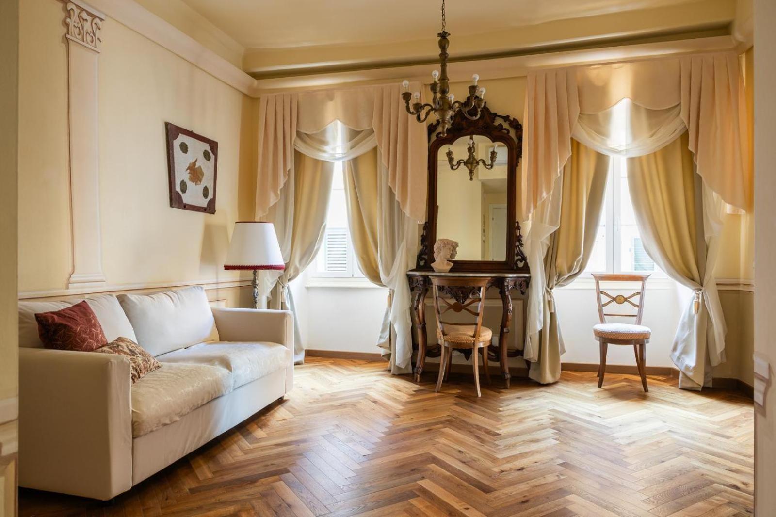 Palazzo Lari Sarzana Hotell Exteriör bild
